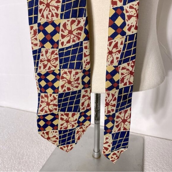 Vintage Boss Hugo Boss Navy Yellow Red Abstract Square Print 100% Silk Tie - Picture 9 of 9